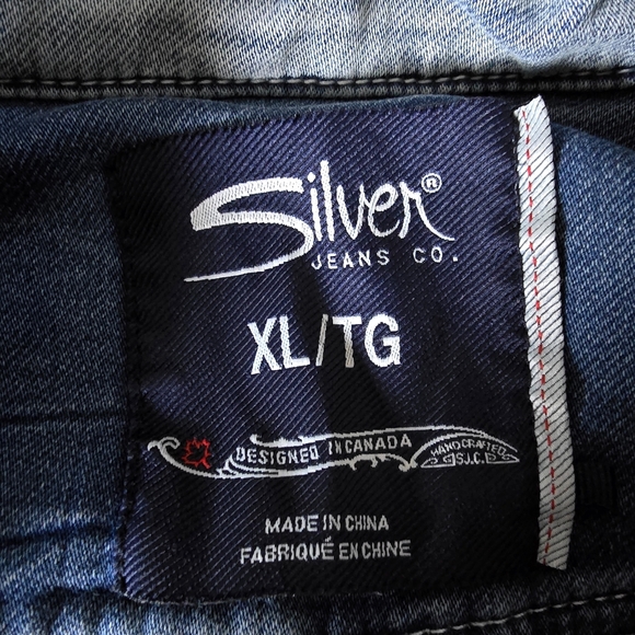 Silver Jeans Light Blue Denim Jacket Skull Patches Gothic Womens XL - Picture 7 of 10